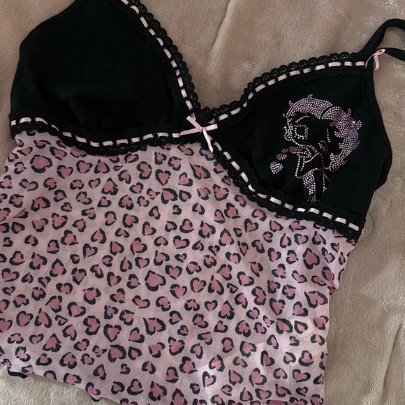 Betty Boop Tops - Black & Pink Leopard Lace-Trim crop